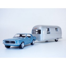 Norev - Véhicule miniature - Ford Mustang 1968 avec caravane Airstream