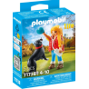 Playmobil - 71738 - My Life - Jeune fille avec chien de montagne